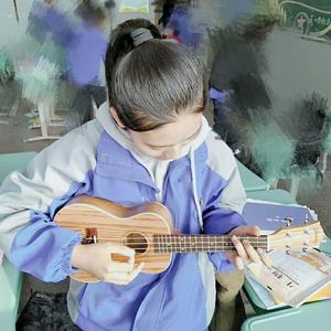 日本丰满骚女人
